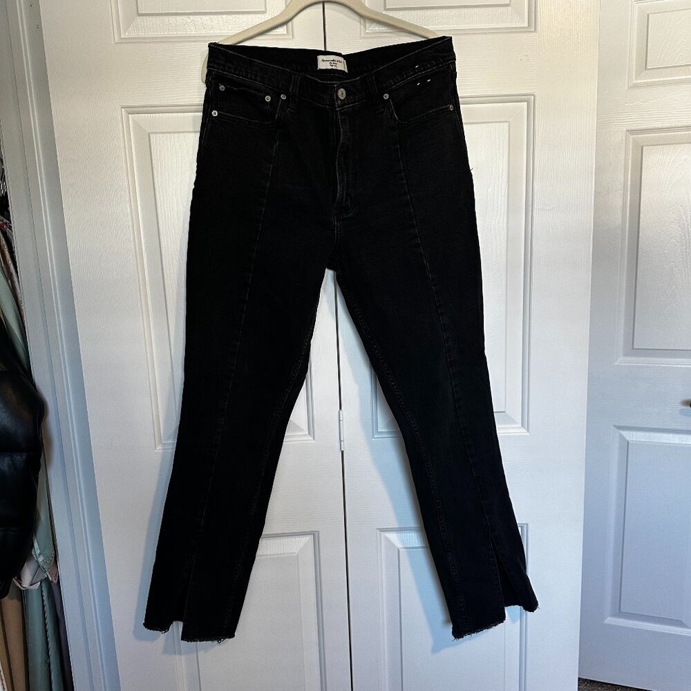 A&F Skinny High Rise Skinny Jean - Picture 2 of 7
